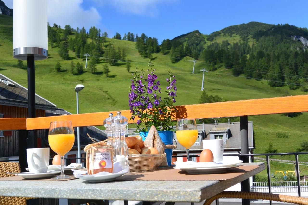 Voegeli Alpenhotel Malbun Exterior photo